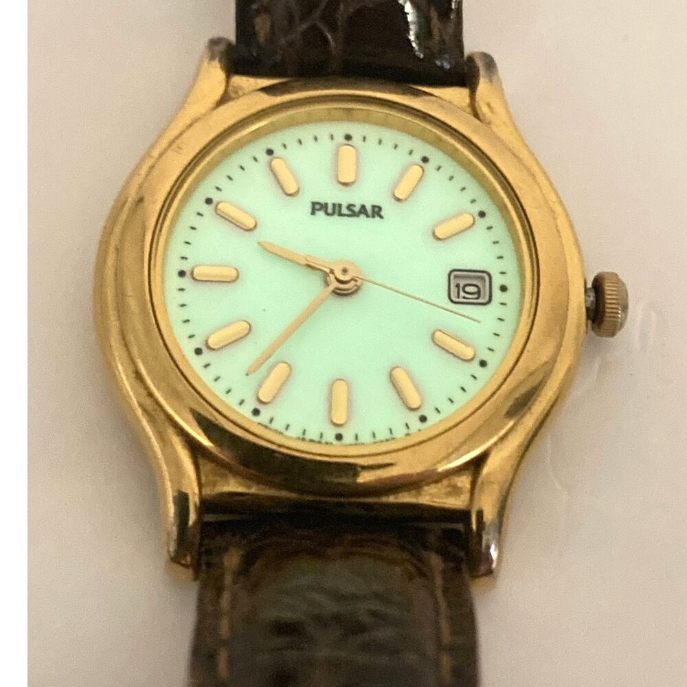 VTG Pulsar Women's Watch 26mm - New Battery - Adjustable Leather - Luminescent
